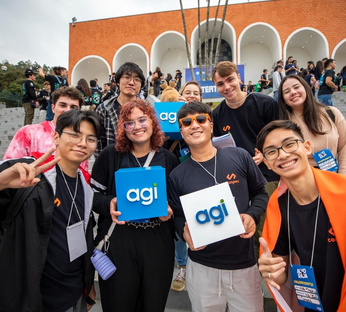 Membros da Conpec posam para foto no evento regional Alvorada.